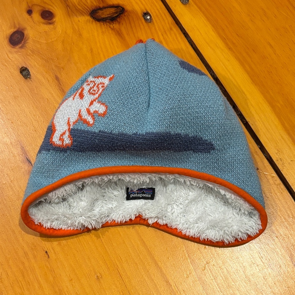 PATAGONIA Baby Reversible Knit Beanie Hat Cap Fleece Sky Blue Polar Bears